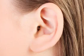 Jak odetkać ucho
