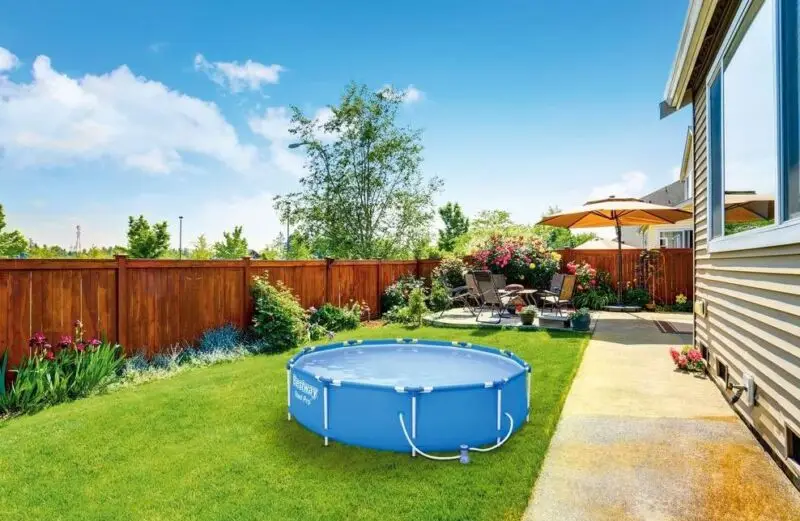 Jak utrzymać higienę w basenie ogrodowym?