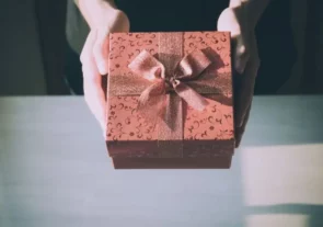 Jak zrobić pudełko z kartonu?