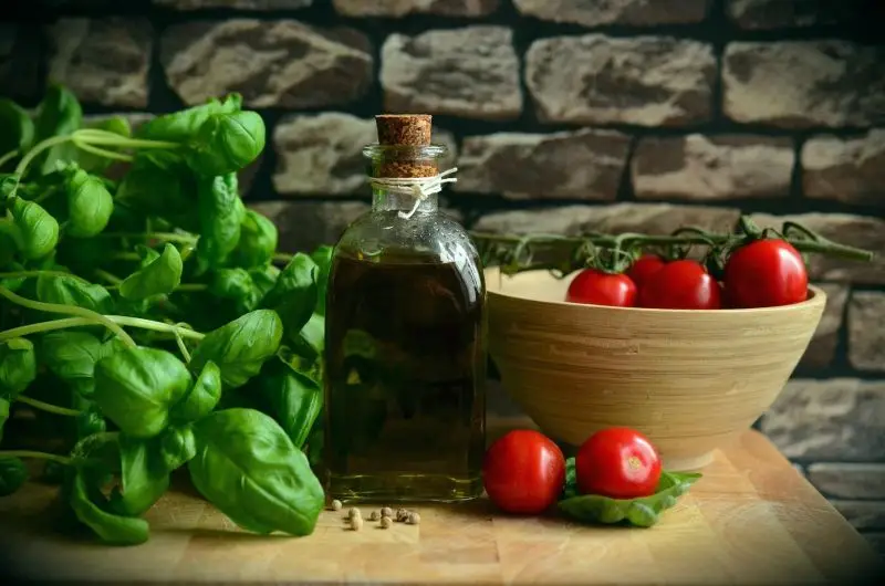 Oleje z ziaren i orzechów – jakie wykorzystać w kuchni?