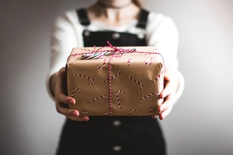 Opakowanie na prezent – zrób to sam!