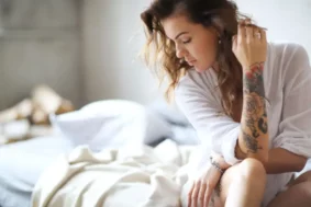 Tatuaż za uchem – co musisz o nim wiedzieć