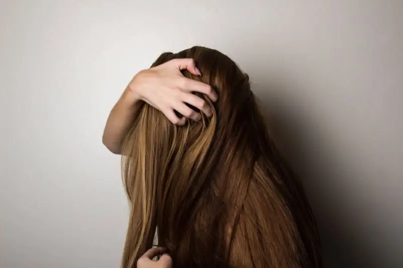 Włosy do pasa – jak o nie dbać?